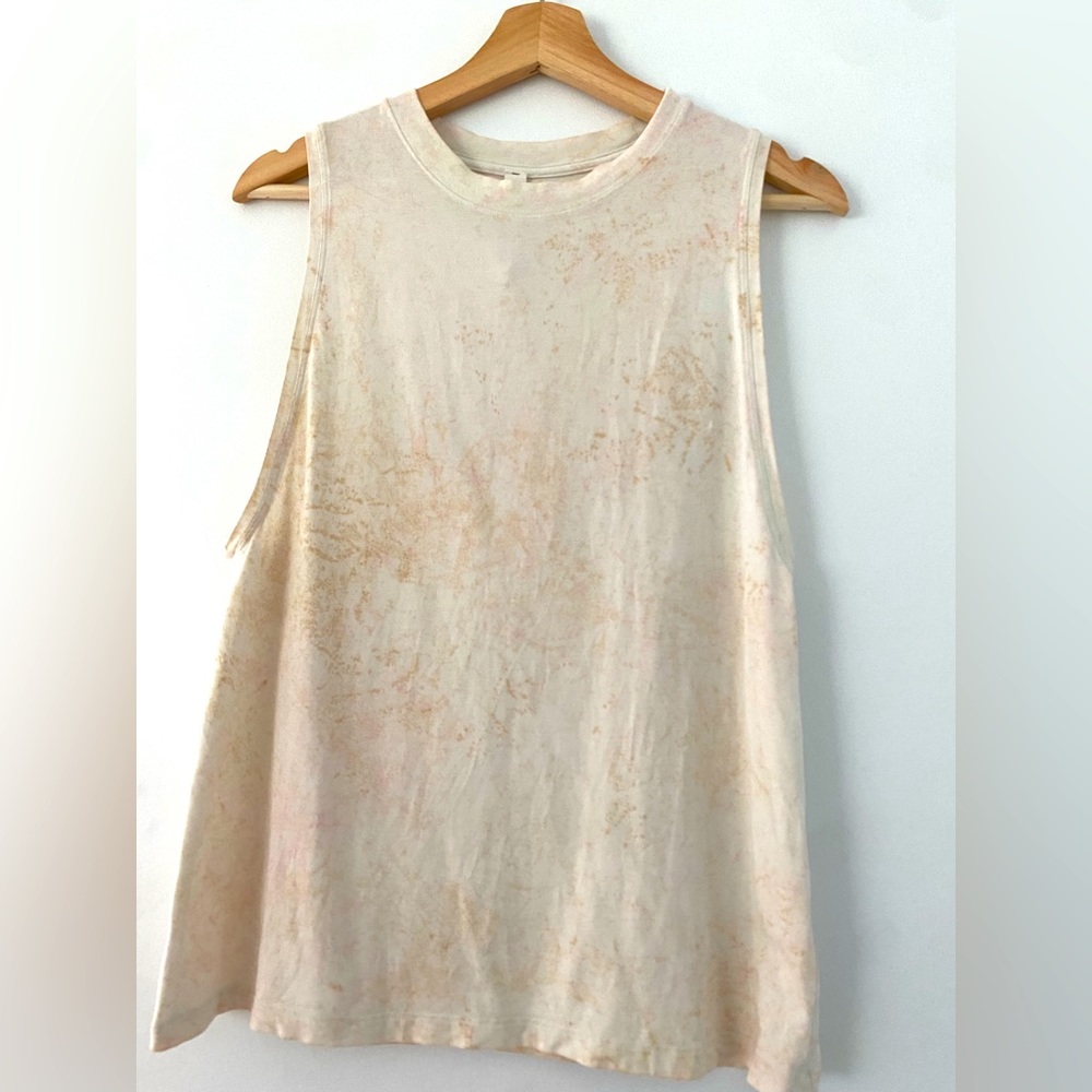 All Yours Tank Top
Cirrus Wash Lemon Sorbet Prosecco Strawberry Milkshake
Size0